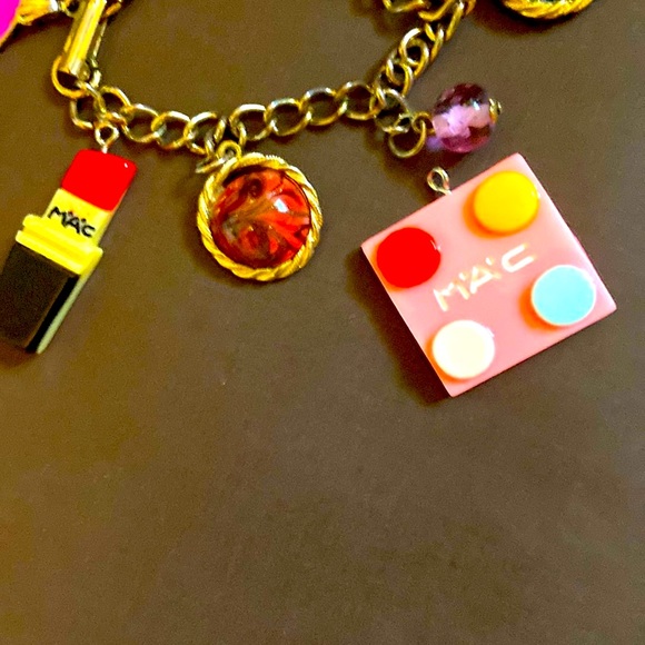 Cute Bracelet with MAkeUp Charms - Picture 2 of 3